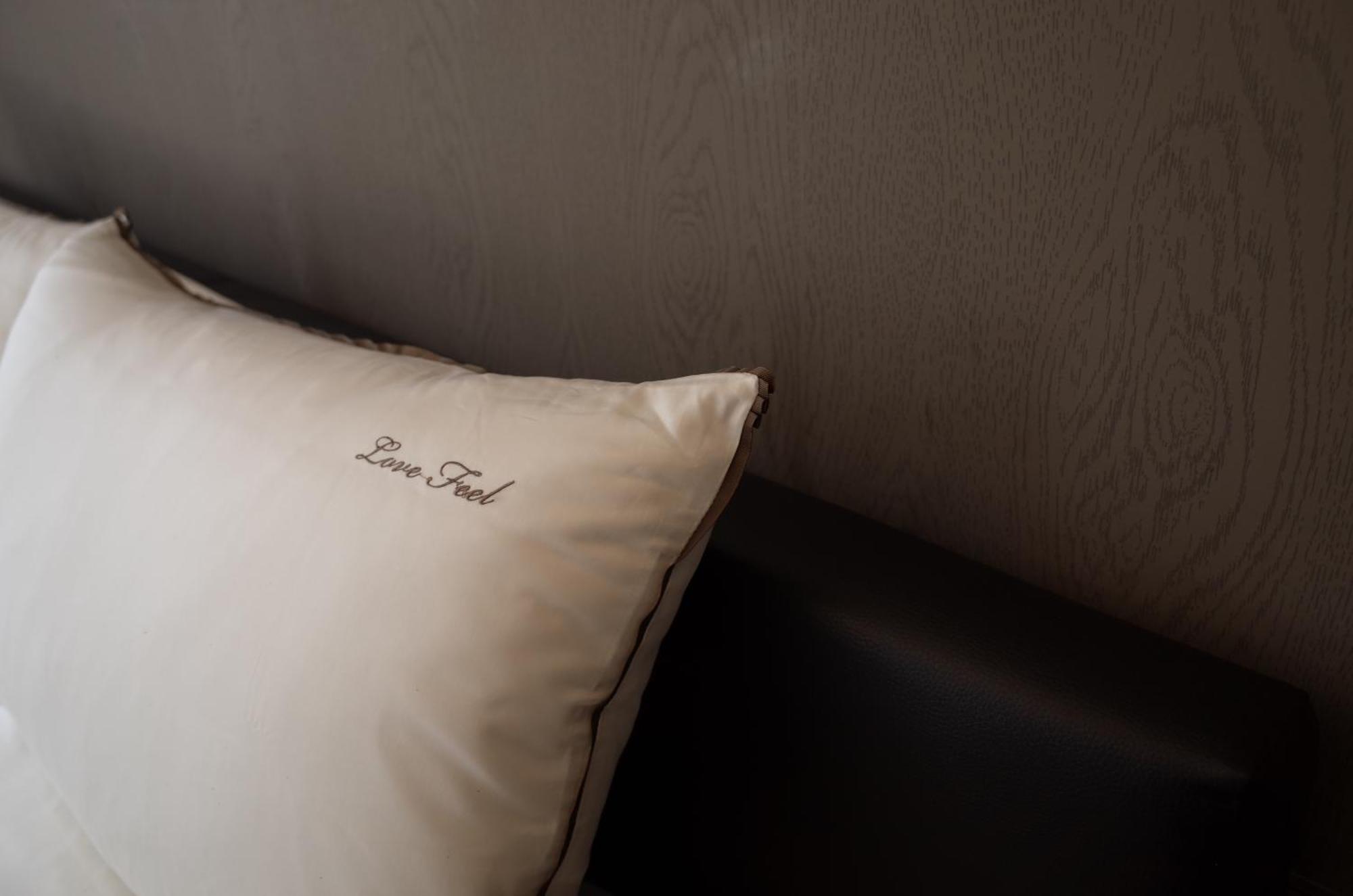 Shanghai Downtown Hills Boutique Guesthouse - Near Metro Line 7, Exit 3, Changping Road Xangai Quarto foto