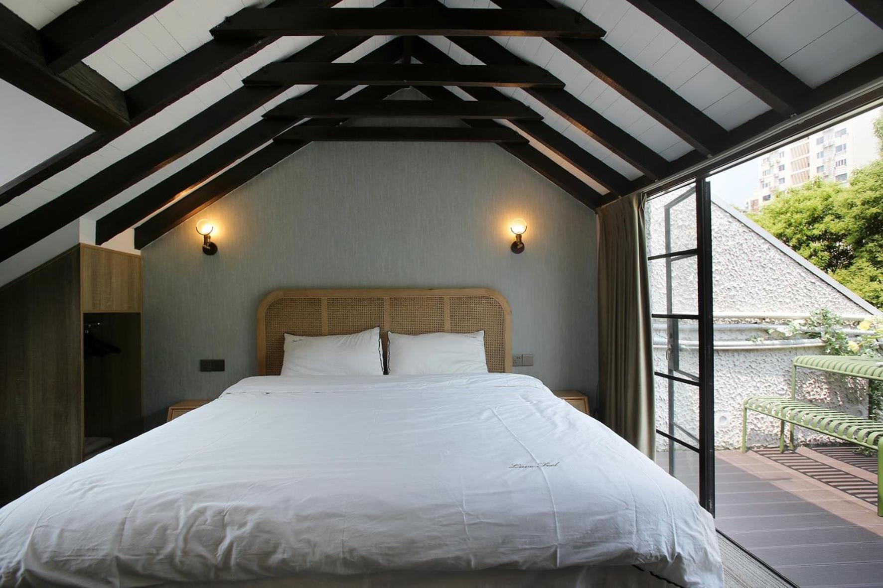 Shanghai Downtown Hills Boutique Guesthouse - Near Metro Line 7, Exit 3, Changping Road Xangai Quarto foto